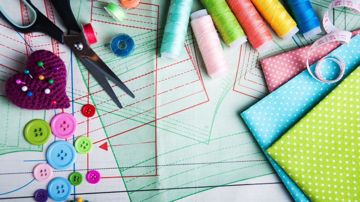 Một số phụ kiện may mặc phổ biến